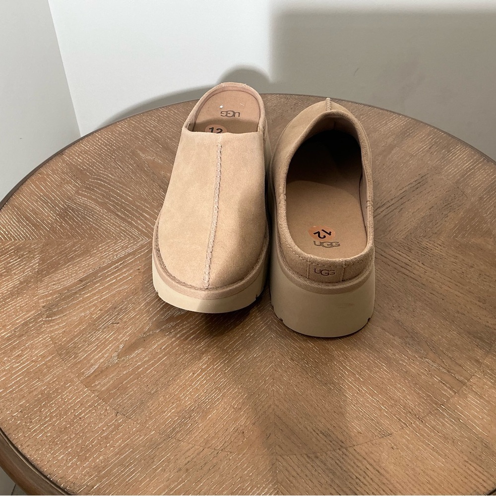 Ugg New Height Clog Women's Platform Suede Slip-On In Sand Size 12. NEW - Picture 6 of 6